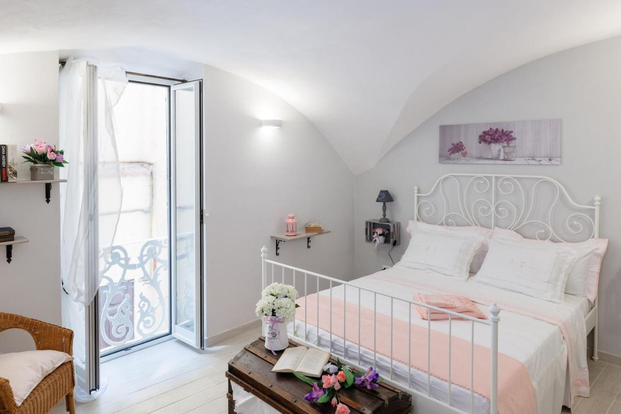 Apartamento La Casa Di Aneti Dolceacqua Exterior foto